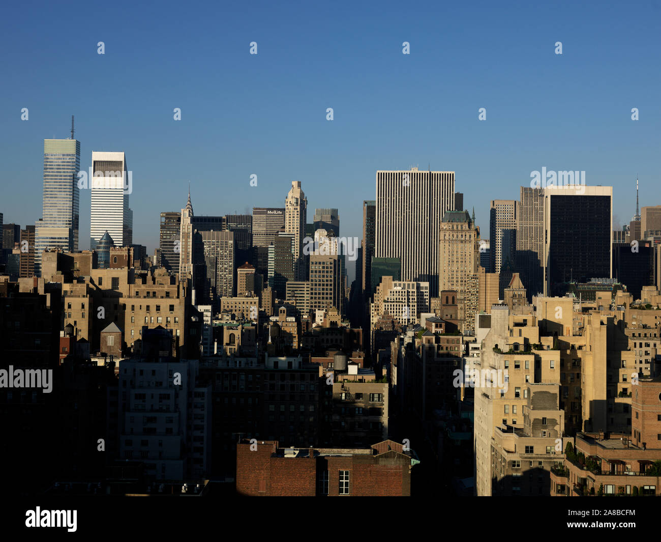 Un alto ángulo de visualización de una ciudad como se ve desde el piso 24 del Hotel Carlyle en 76y Madison, Manhattan, Ciudad de Nueva York, Estado de Nueva York, EE.UU. Foto de stock