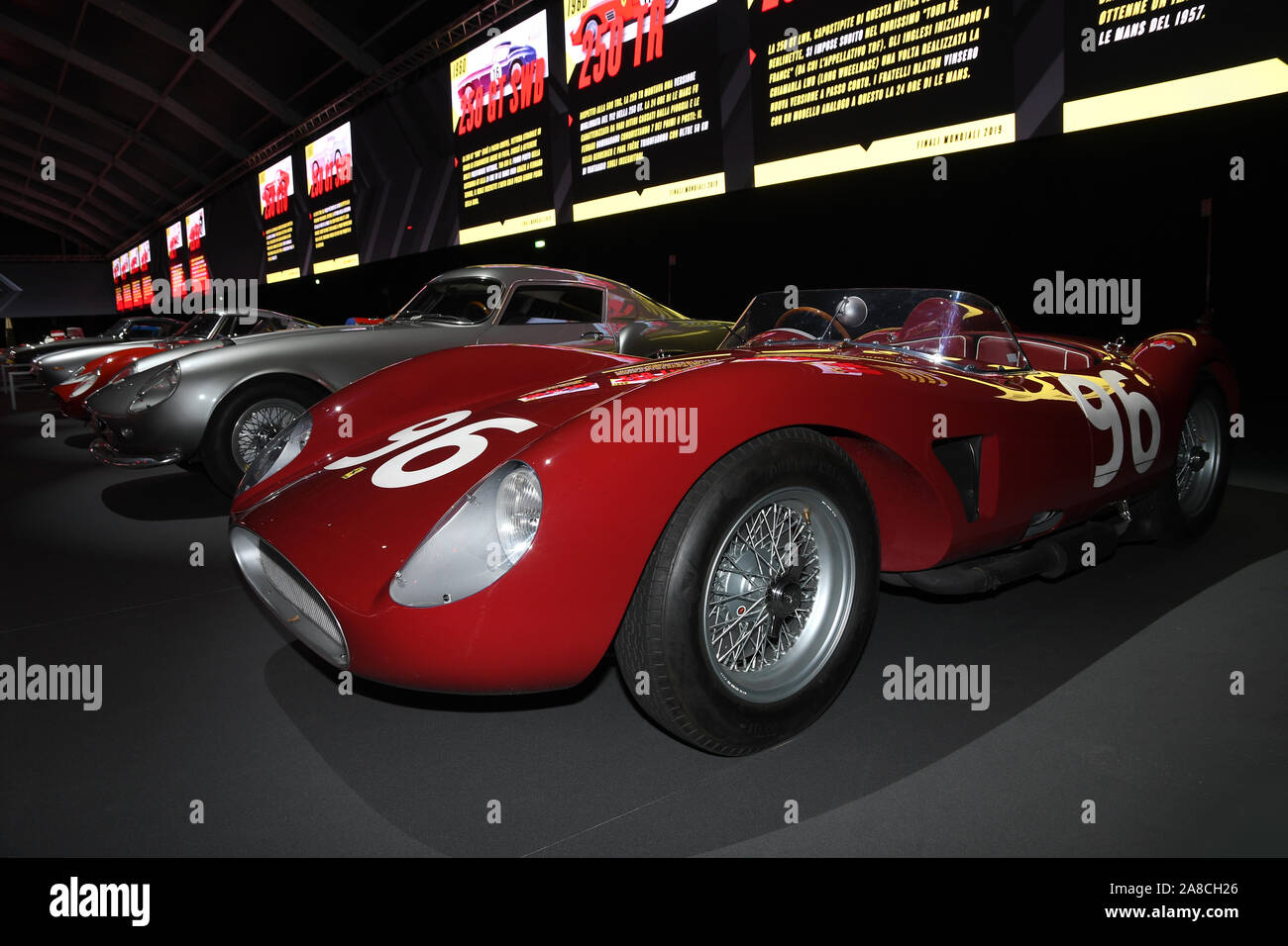 Ferrari 250 trc fotografías e imágenes de alta resolución - Alamy