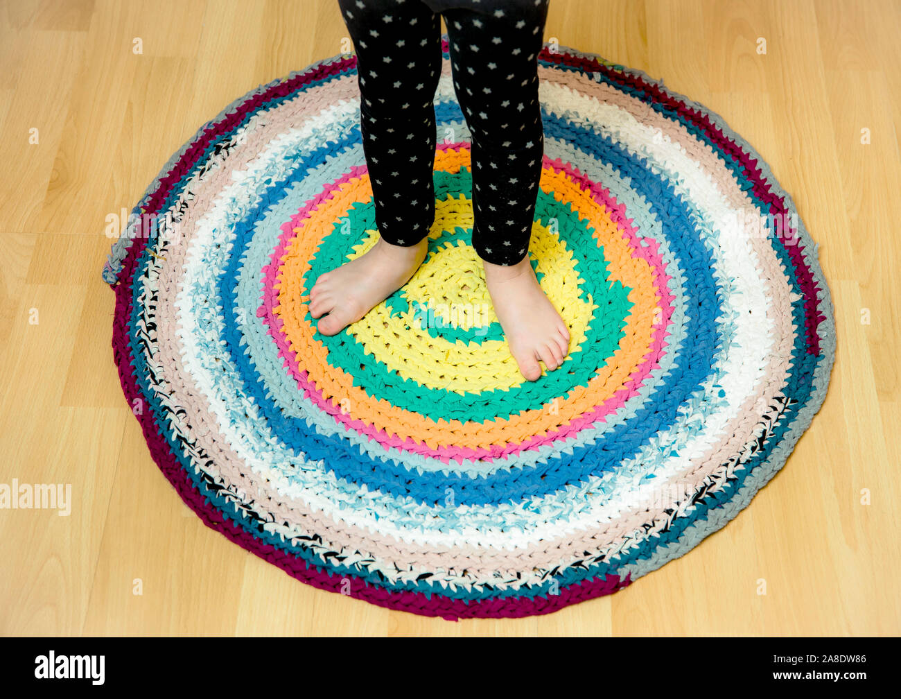 Crochet cloth fotografías e imágenes de alta resolución - Alamy