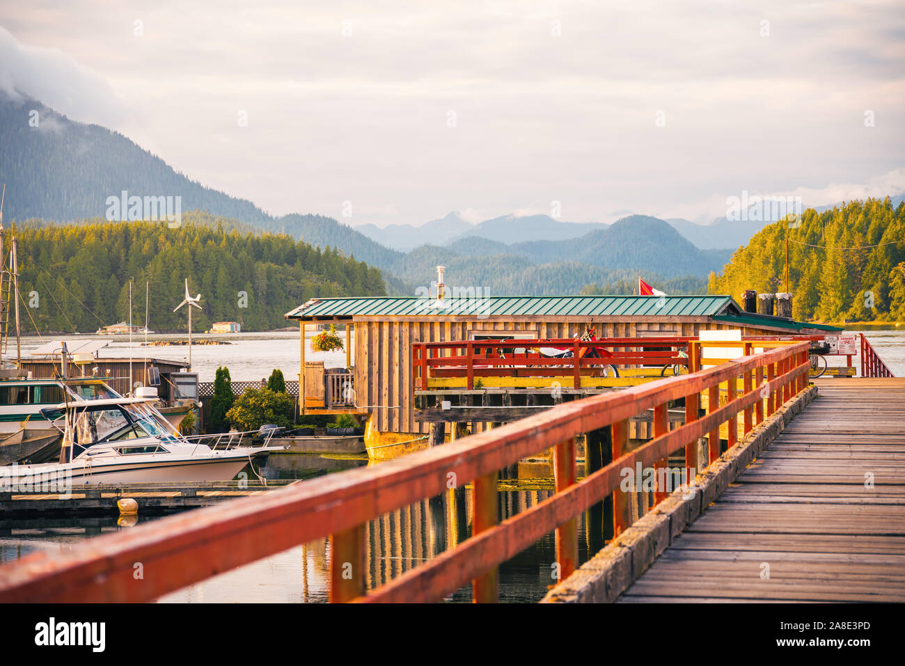Tofino Harbor, en la isla de Vancouver. British Columbia, Canadá Foto de stock