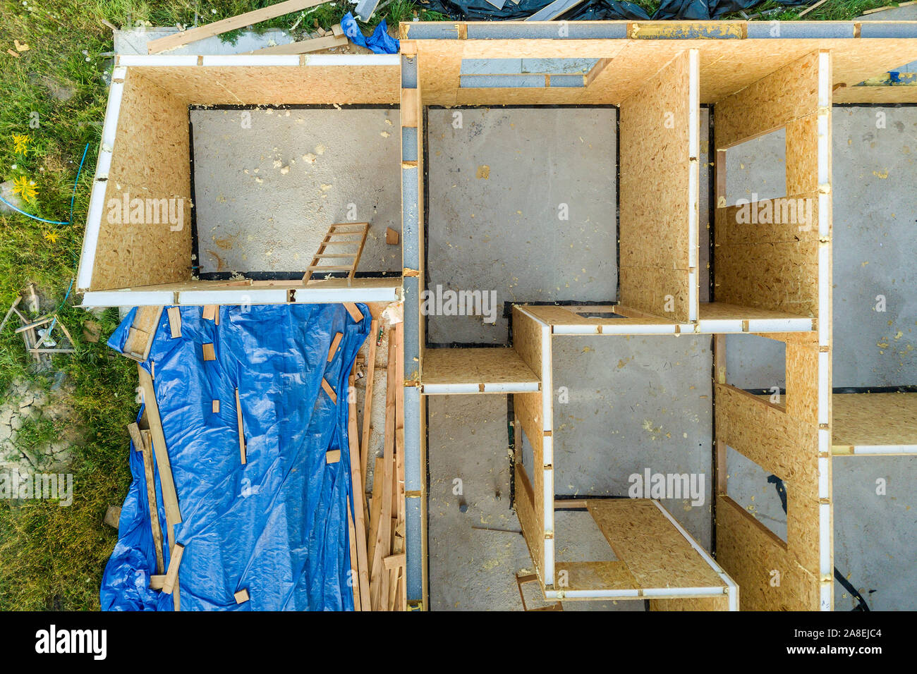 Construccion De Una Nueva Y Moderna Casa Modular Las Paredes