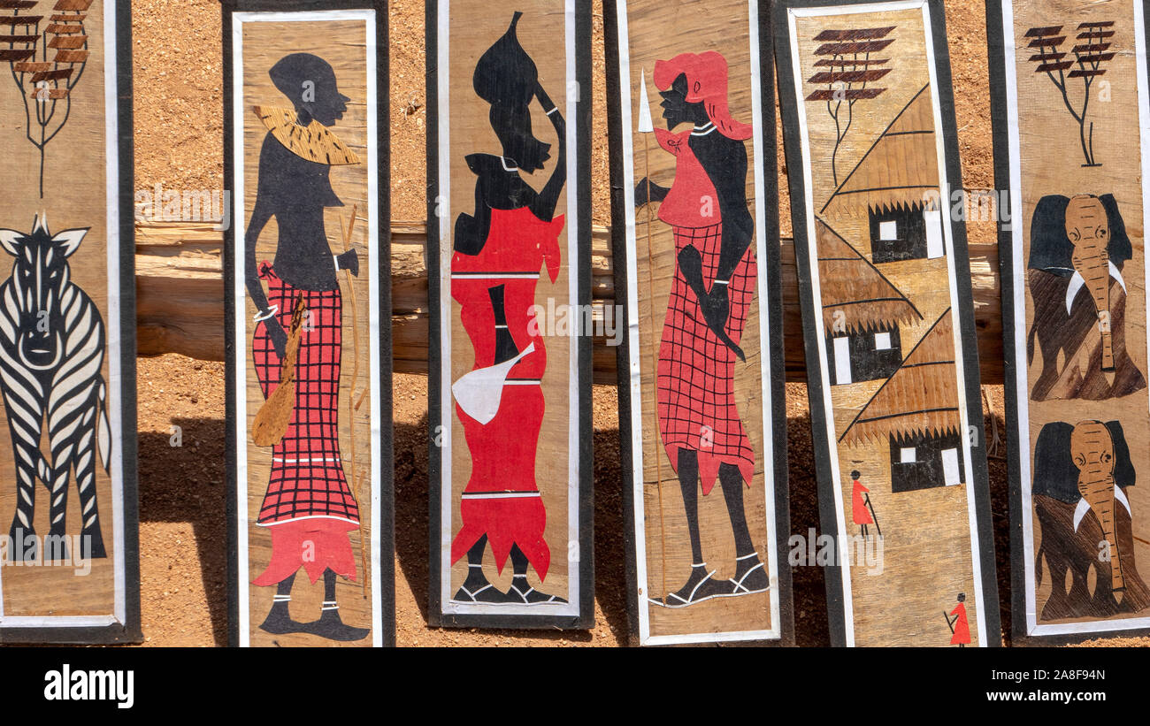 Pinturas africanas para la venta en el mercado Turmi Etiopía Foto de stock