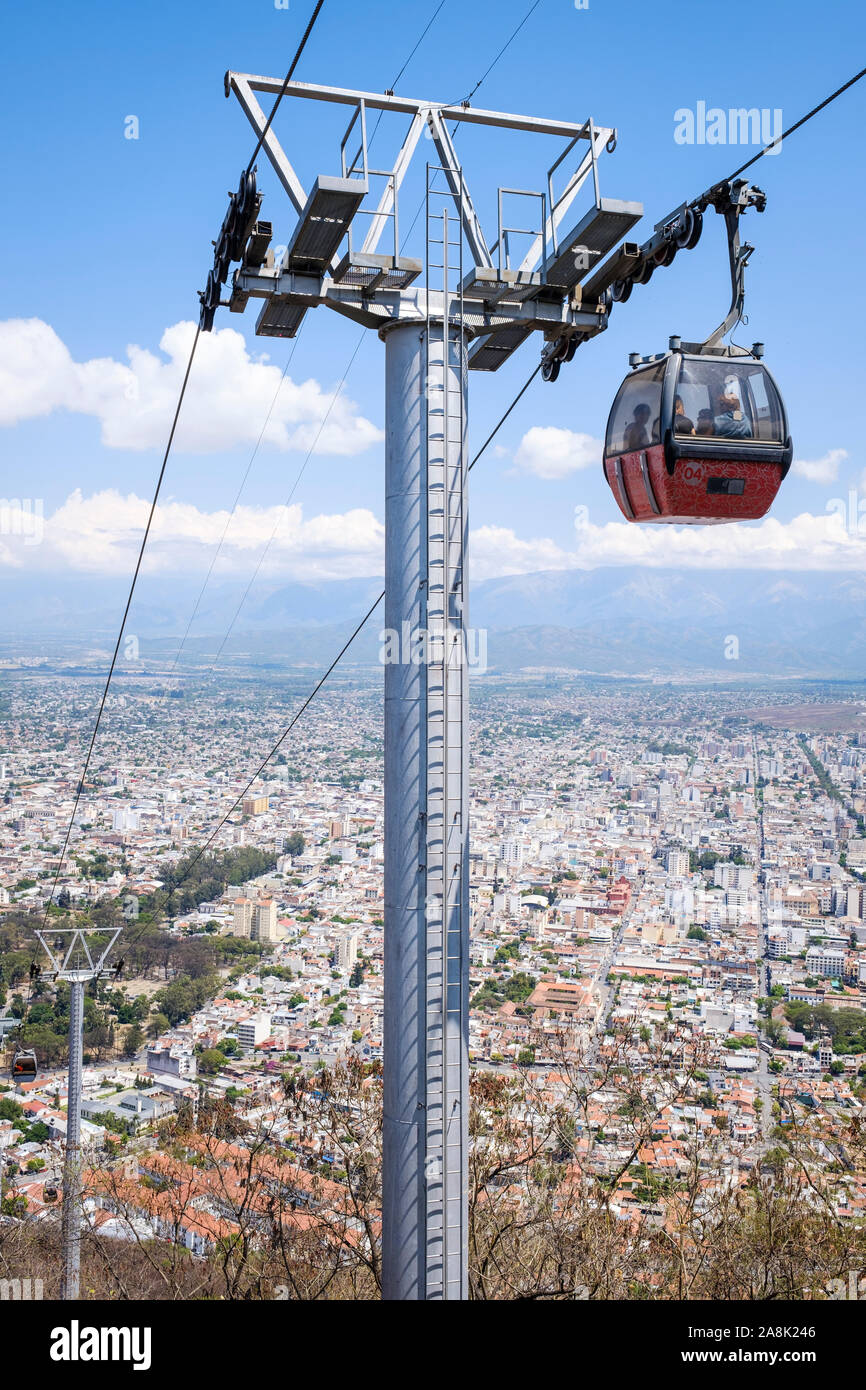 Teleferico san bernardo fotografías e imágenes de alta resolución Alamy
