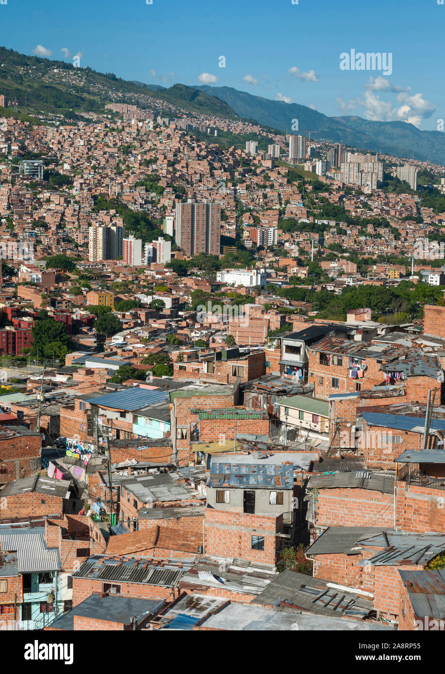 Distrito de San Javier, también conocida como la Comuna 13 de Medellín, Colombia. Foto de stock