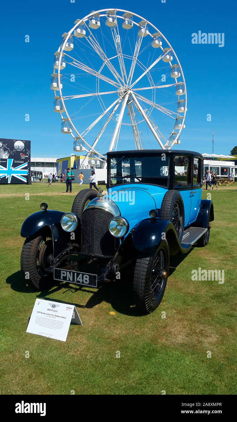 1927 Bentley 3 Litros tricuerpo de cuatro puertas en el Festival de Velocidad de Goodwood, 2019 Foto de stock