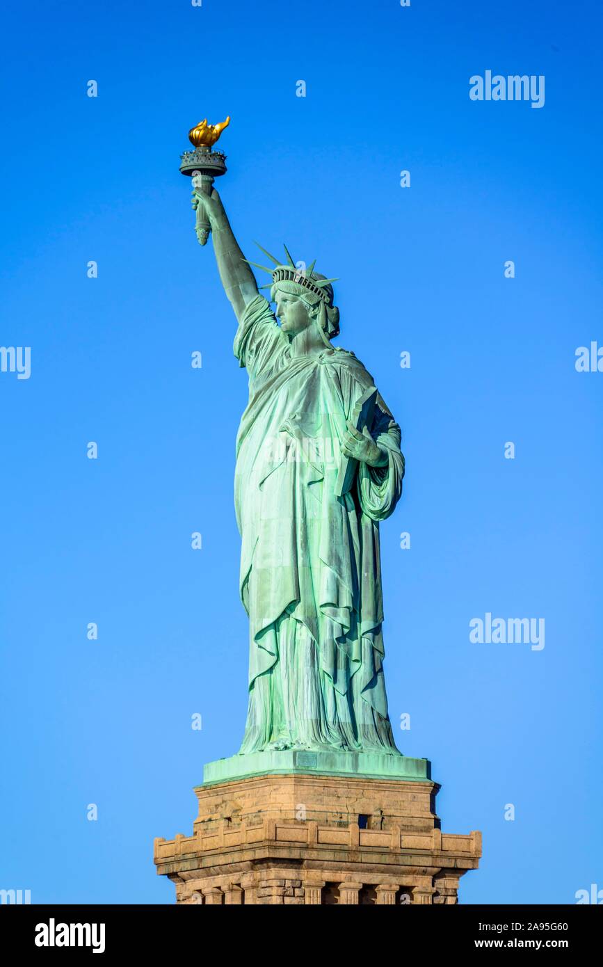 Estatua de la Libertad, el Monumento Nacional de la Estatua de la libertad, la Isla de la libertad, de la ciudad de Nueva York, Nueva York, EE.UU. Foto de stock