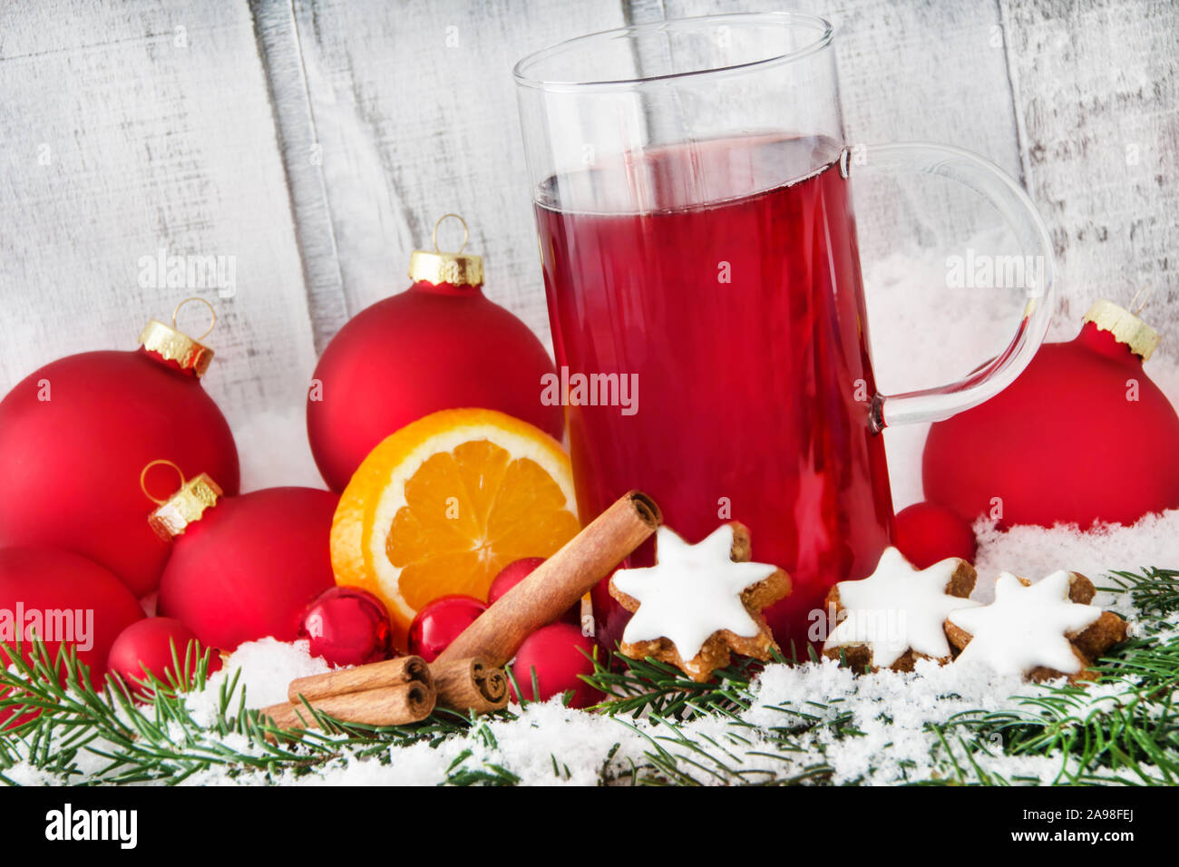 Glühwein und Zimtsterne Foto de stock