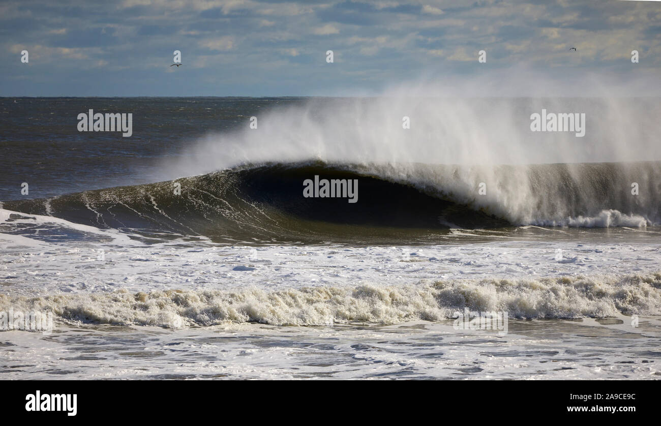 Storm surf Manasquan New Jersey Foto de stock