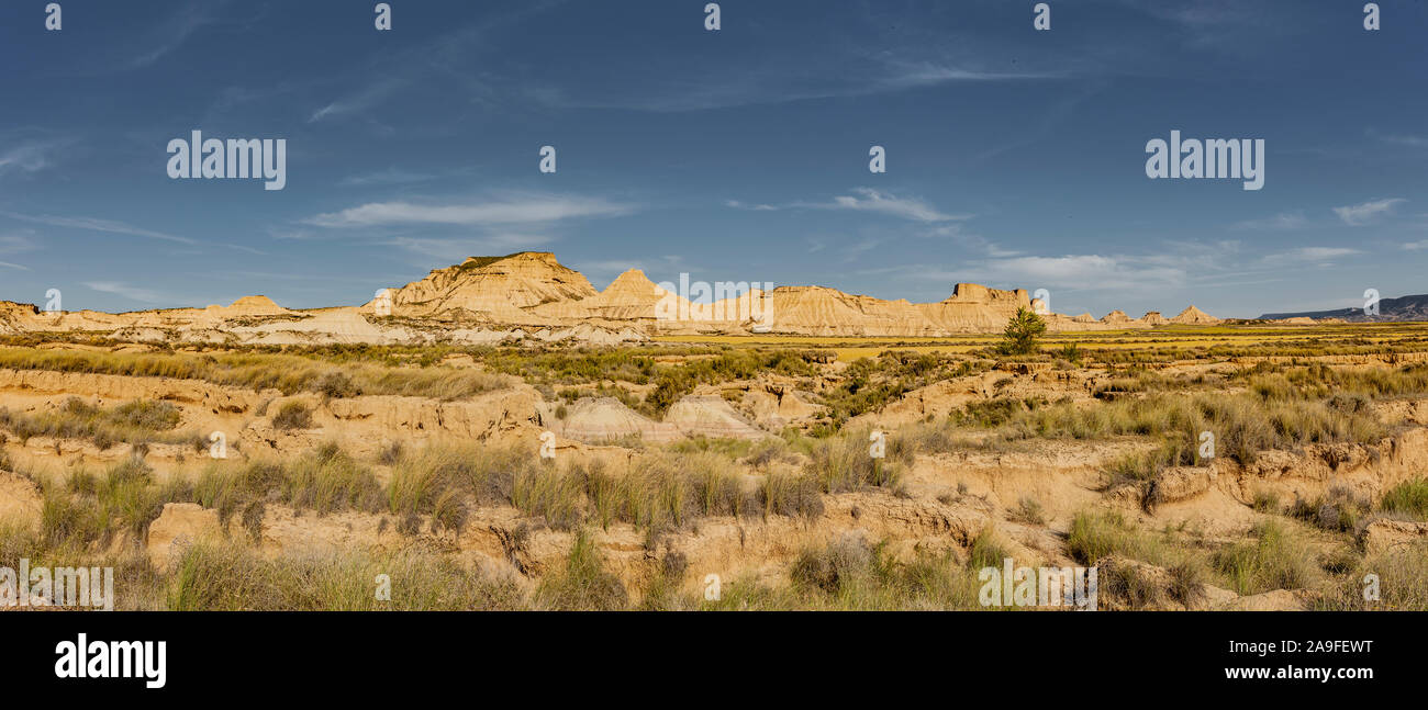 Semi-desierto Banderas Reales en Navarra Foto de stock