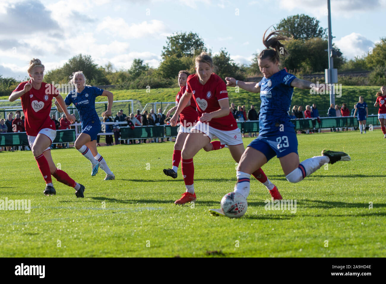 Bristol, Inglaterra, 29 de septiembre de 2019. Barclays FA Femenina Super Liga partido entre Bristol City Mujeres y Chelsea mujeres en el Stoke Gifford Stadium. Foto de stock