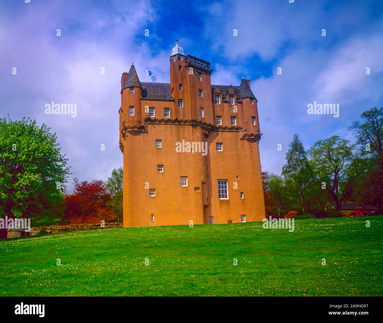 Craigievar Castle, Scottish Highlands, Escocia, Reino Unido , uno de los castillos más pintorescos de Escocia Foto de stock