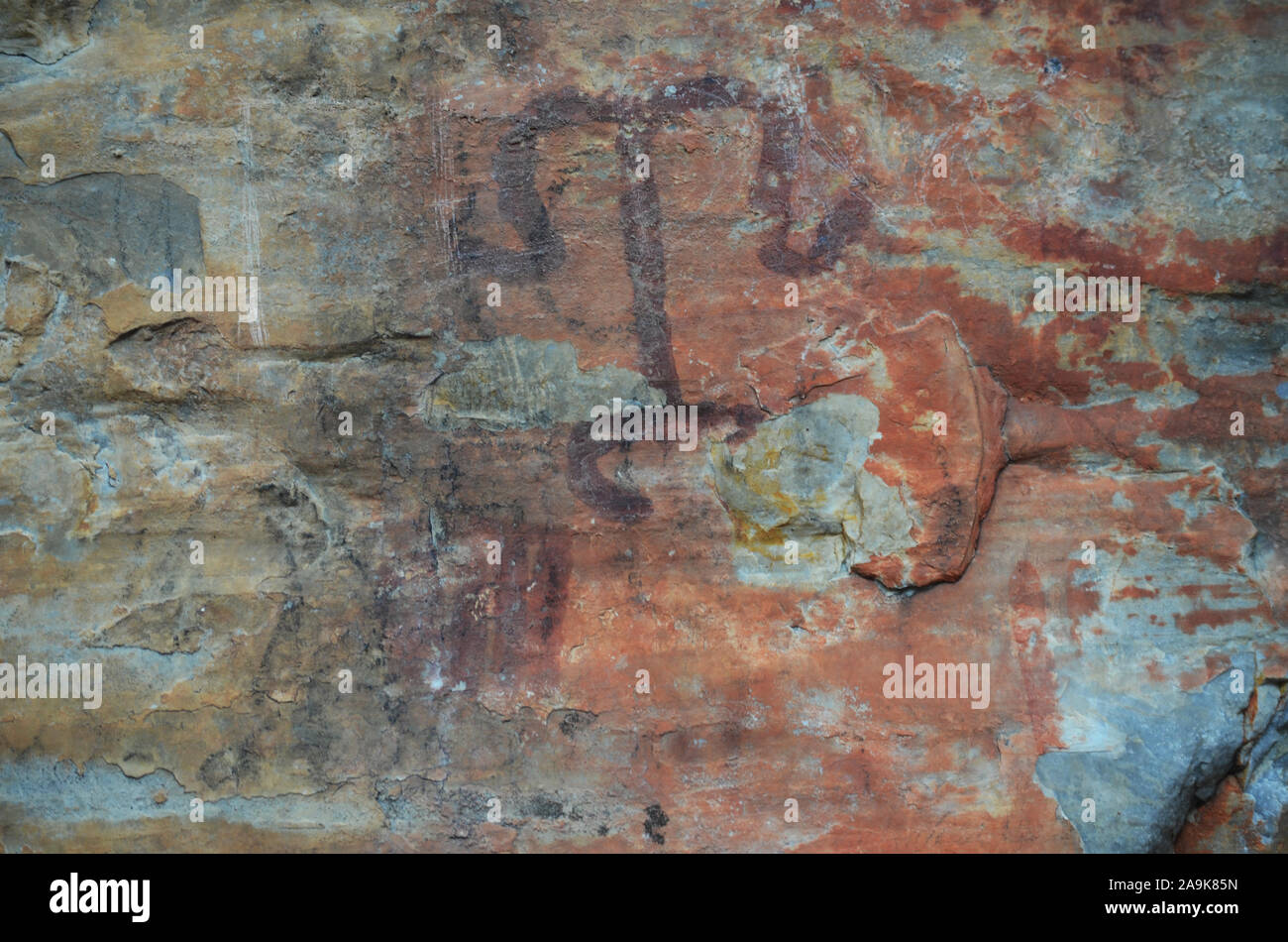 Pinturas rupestres de la Batanera esquemático (Ciudad Real, Sur de España), un notable ejemplo de arte rupestre post-Paleolítico Foto de stock