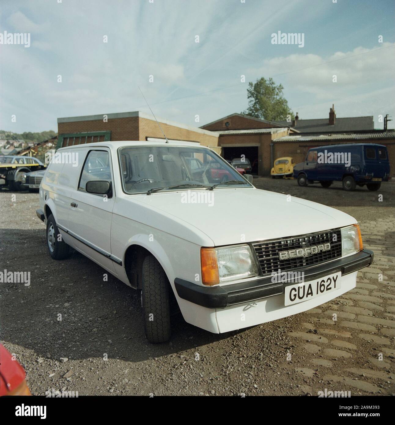 1985 Vauxhall Astra de camionetas para la venta, West Yorkshire, en el  norte de Inglaterra, Reino Unido Fotografía de stock - Alamy