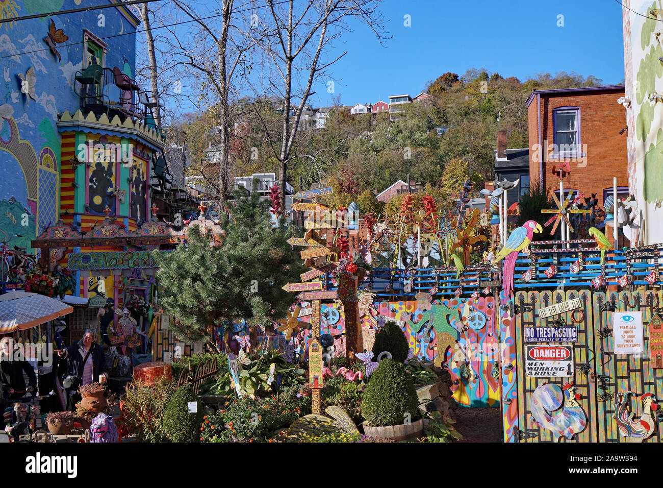 Artículos para el hogar de plástico fotografías e imágenes de alta  resolución - Alamy