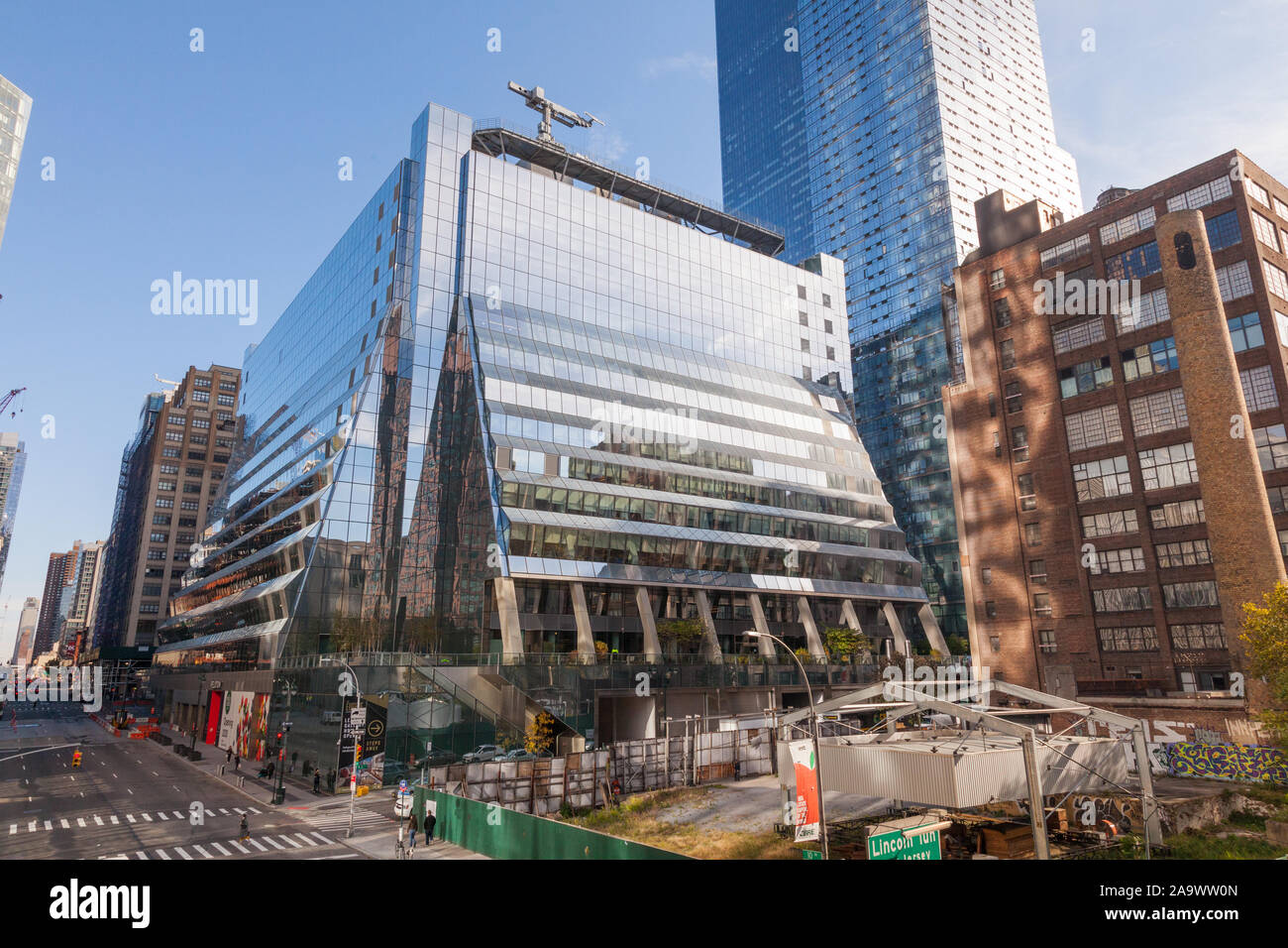 El edificio de la Oficina de Nueva York de Amazon,5 Al Oeste de Manhattan,  Ciudad de Nueva York, Estados Unidos de América Fotografía de stock - Alamy