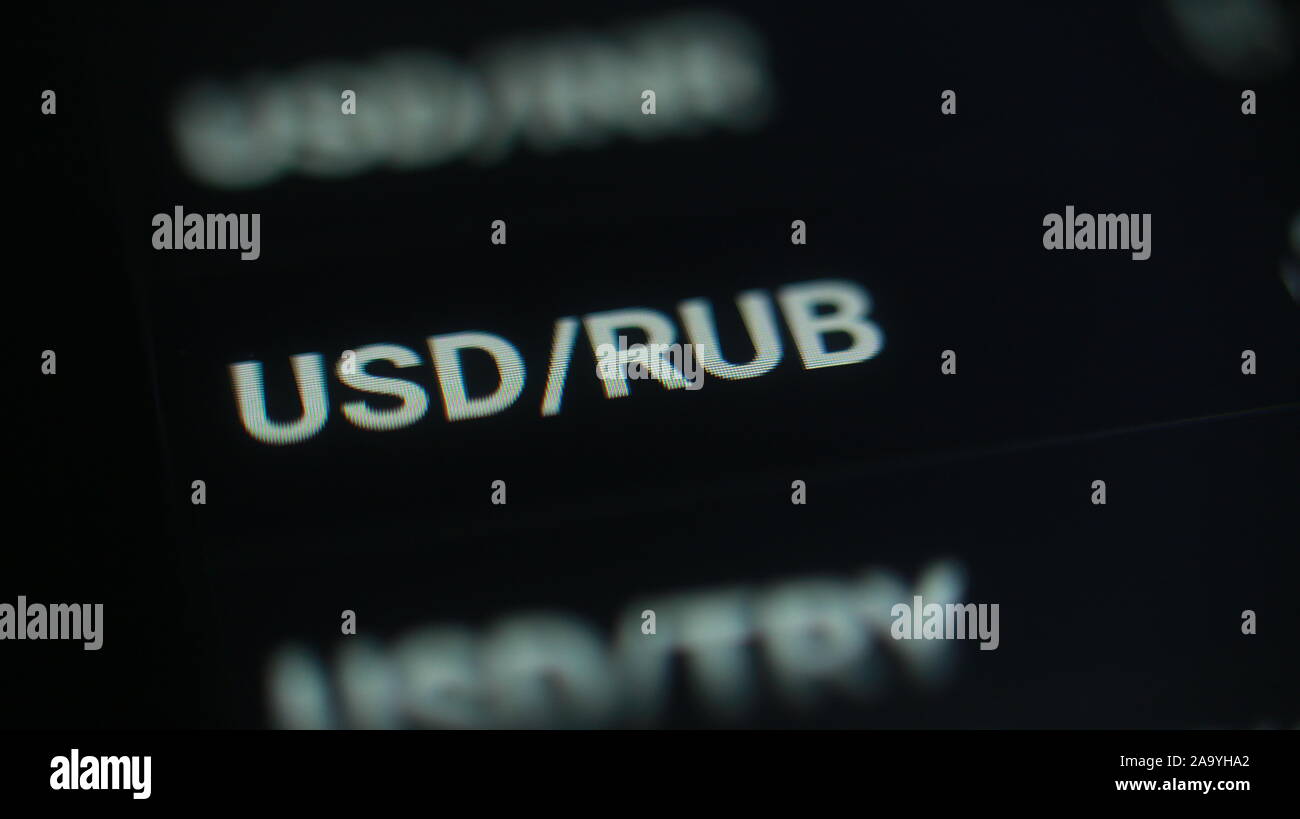 Conversor de moneda - el dólar estadounidense y el rublo ruso (USD/frote).  Cambio de divisas en la pantalla de ordenador Fotografía de stock - Alamy