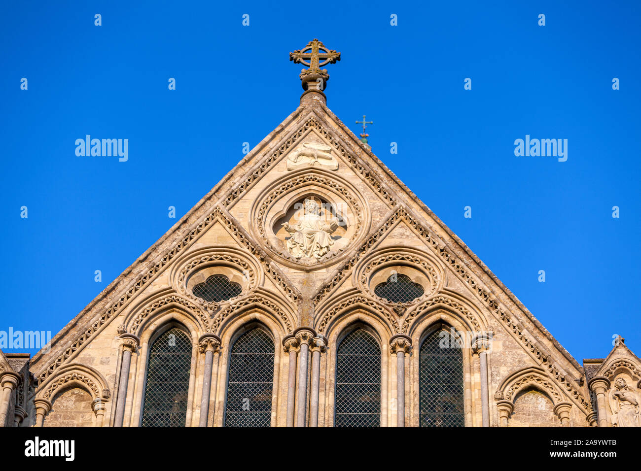 Detalle de la fachada de la Catedral de Salisbury, Salisbury, Wiltshire, Inglaterra, Reino Unido. Foto de stock