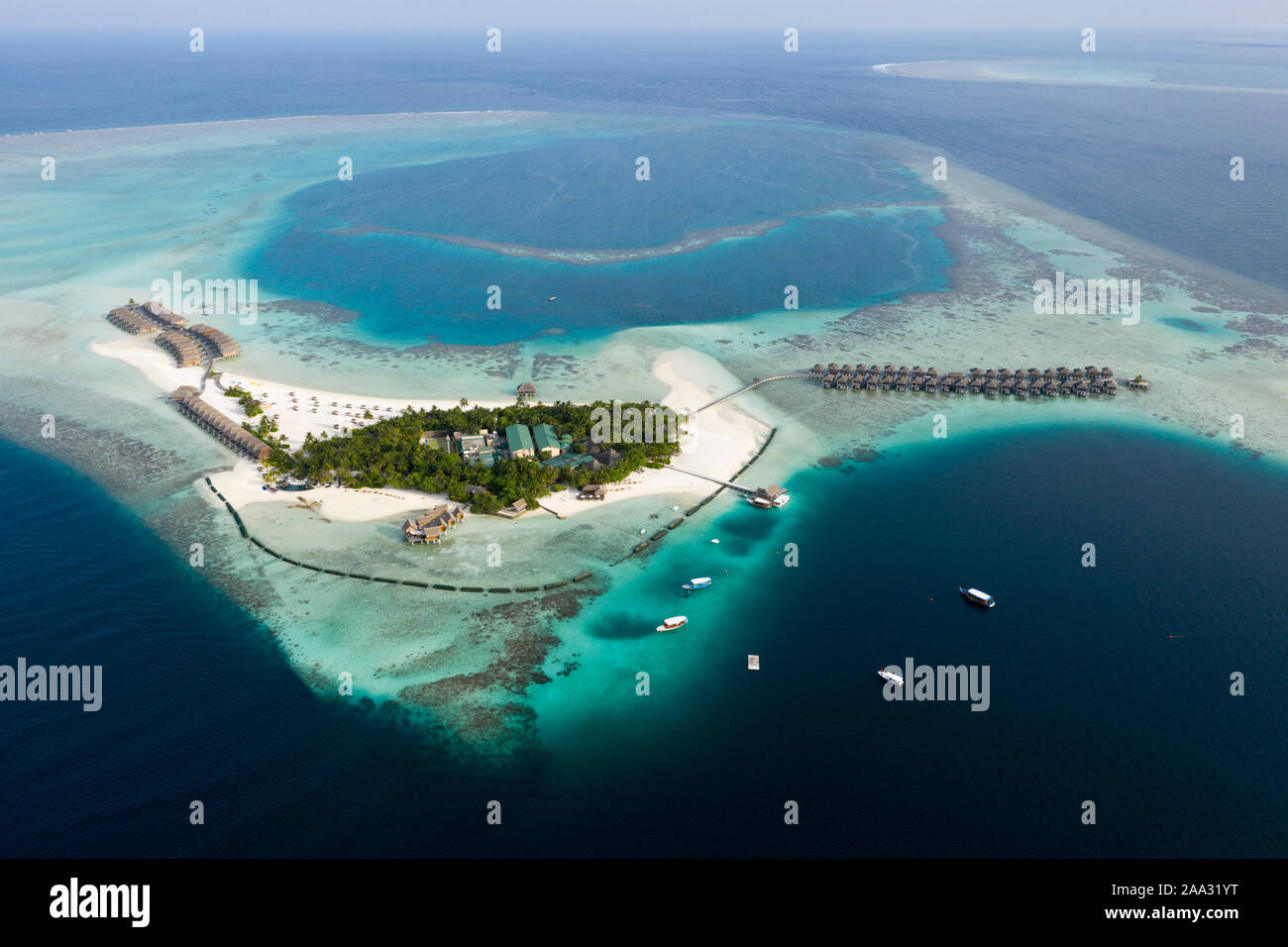 Isla de vacaciones Moofushi, Ari Atoll, Maldivas, Océano Índico Foto de stock