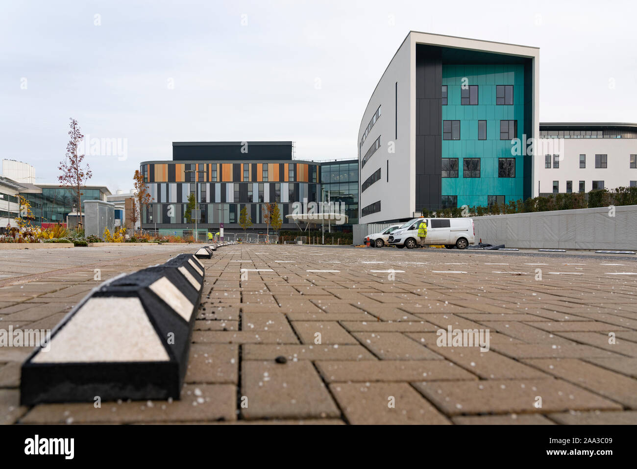 Vista exterior de la nueva polémica inacabada y retrasado NHS Royal Hospital para Niños y Jóvenes en Edimburgo, Escocia, Reino Unido Foto de stock