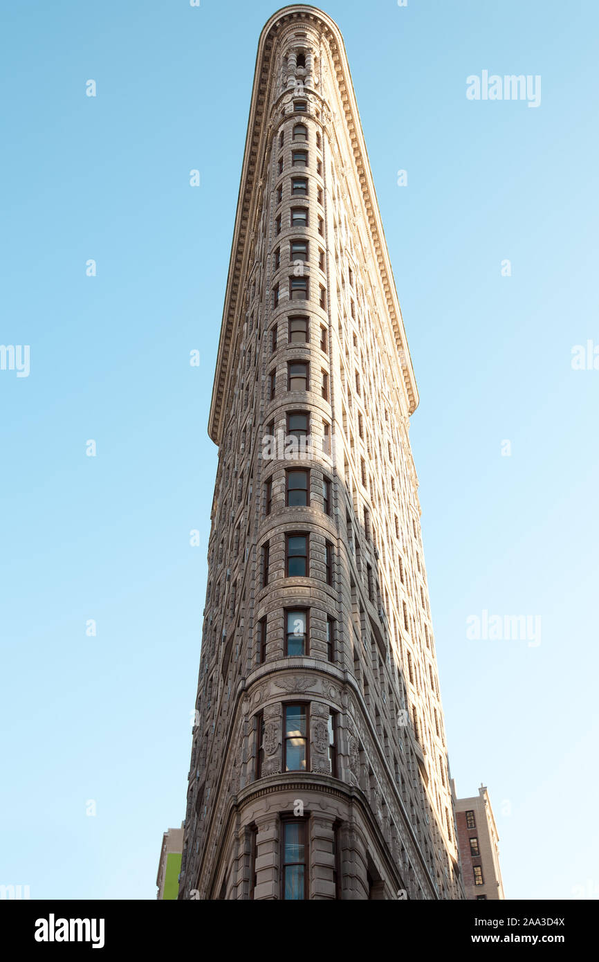 Nueva York, NY, Estados Unidos - Baja Visión del edificio Flatiron en Flatiron District. Foto de stock