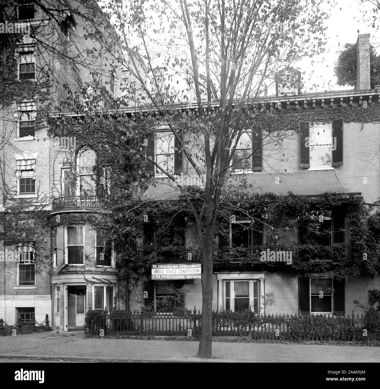 El sufragio femenino Cameron House, sede ca. 19101920 Fotografía de