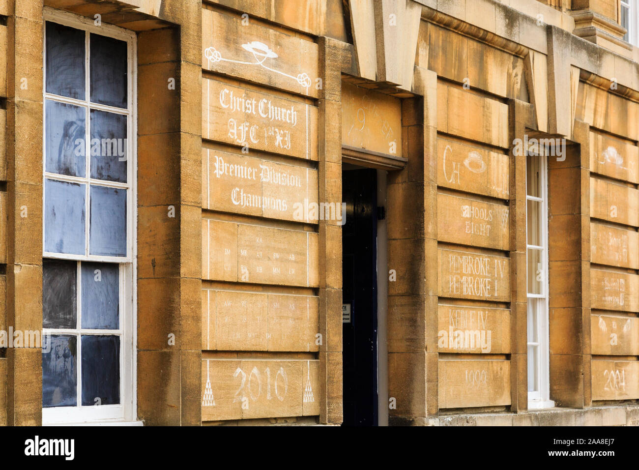 Logros de remo escrito en la pared en el Christ Church College, Oxford, Oxford, Inglaterra, Reino Unido, Gran Bretaña Foto de stock