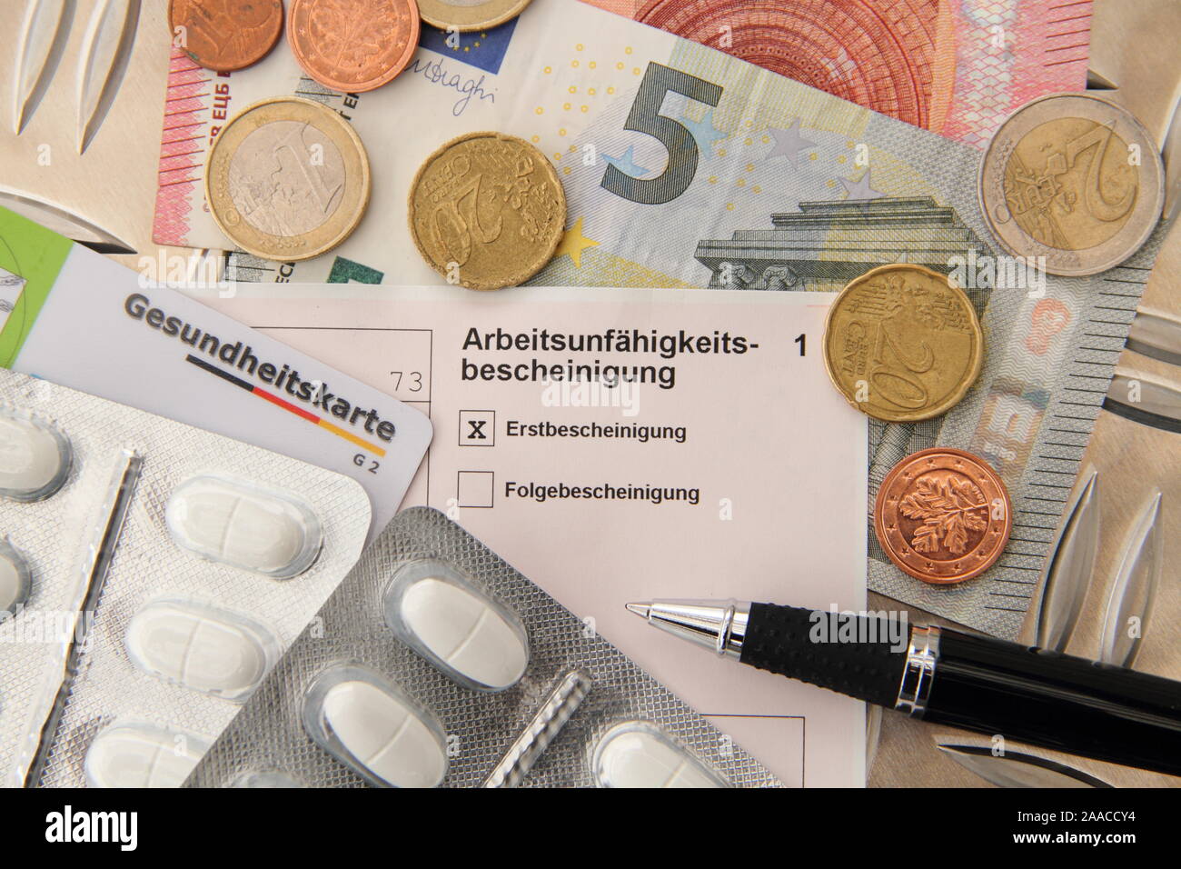 Que Es El Cid De Una Tarjeta Sanitaria Money is the remedy fotografías e imágenes de alta resolución - Página 9 -  Alamy