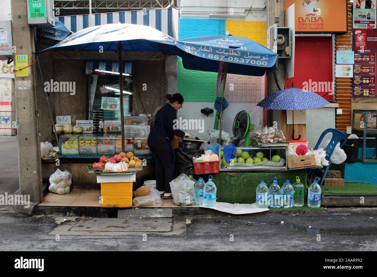 Comida callejera en Bangkok, Tailandia Foto de stock
