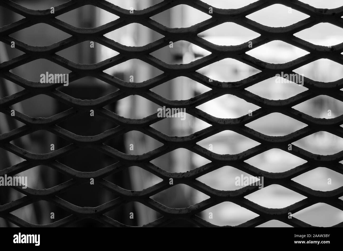 Vista en primer plano de los paneles de malla de metal expandido Fotografía  de stock - Alamy