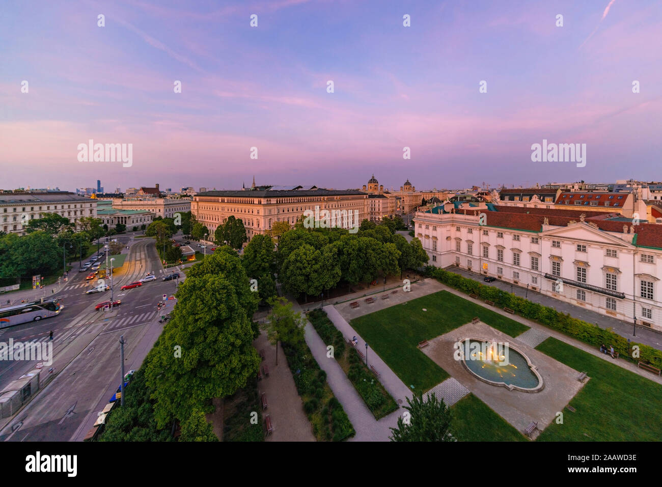 Centro histórico de Viena durante la puesta de sol, Austria Foto de stock