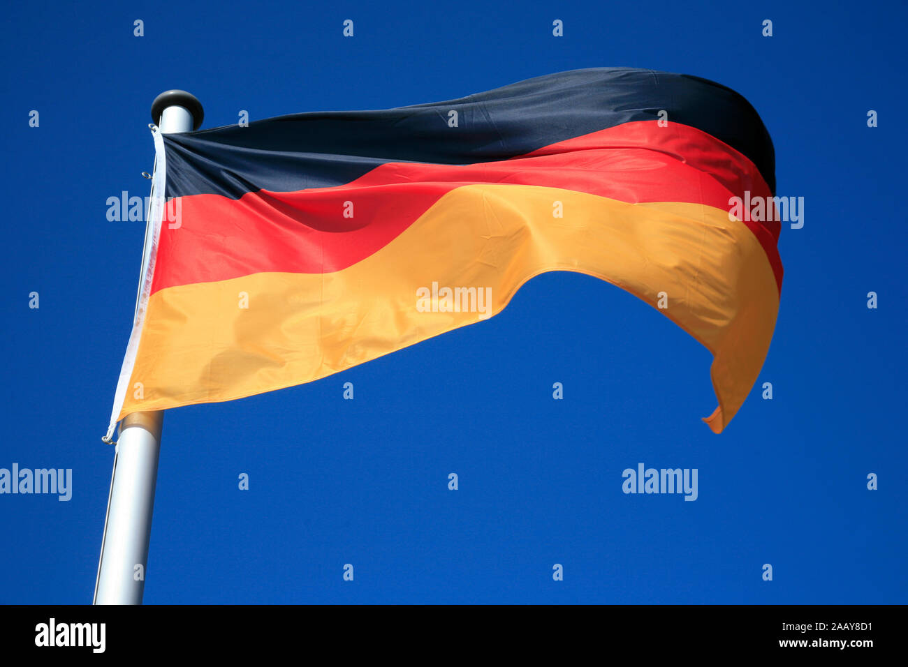 Deutschlandfahne, Deutschland, Ruegen | bandera nacional alemana, Alemania, Ruegen | BLWS077648.jpg [ c)/fotototo blickwinkel Tel. +49 (0)2302-2793220, CORREO Foto de stock