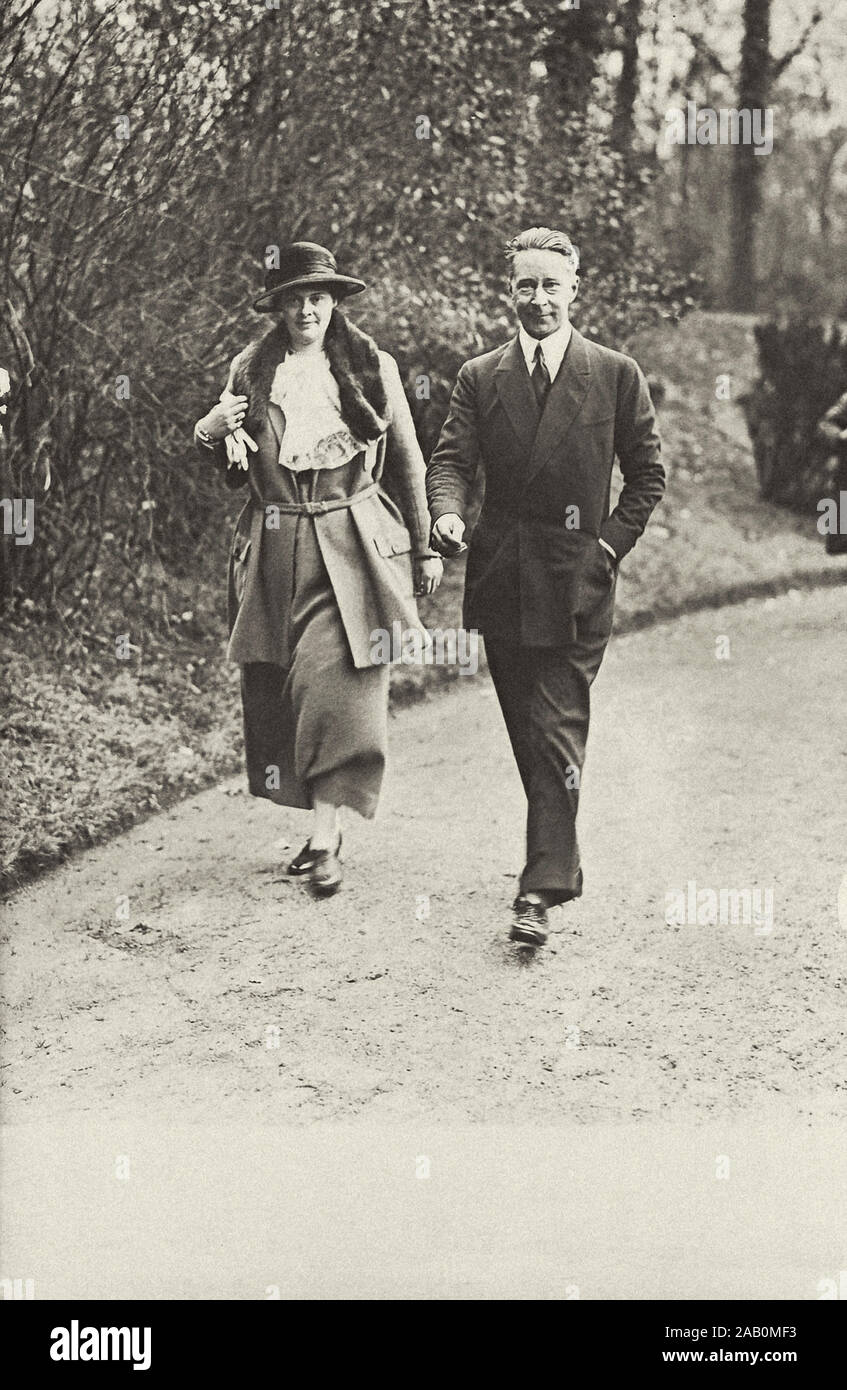El príncipe heredero Guillermo y su esposa, la Duquesa Cecilie de Mecklenburg-Schwerin. Foto de stock