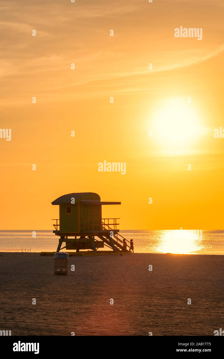 Amanecer en Miami Beach, en Florida Fotografía de stock - Alamy