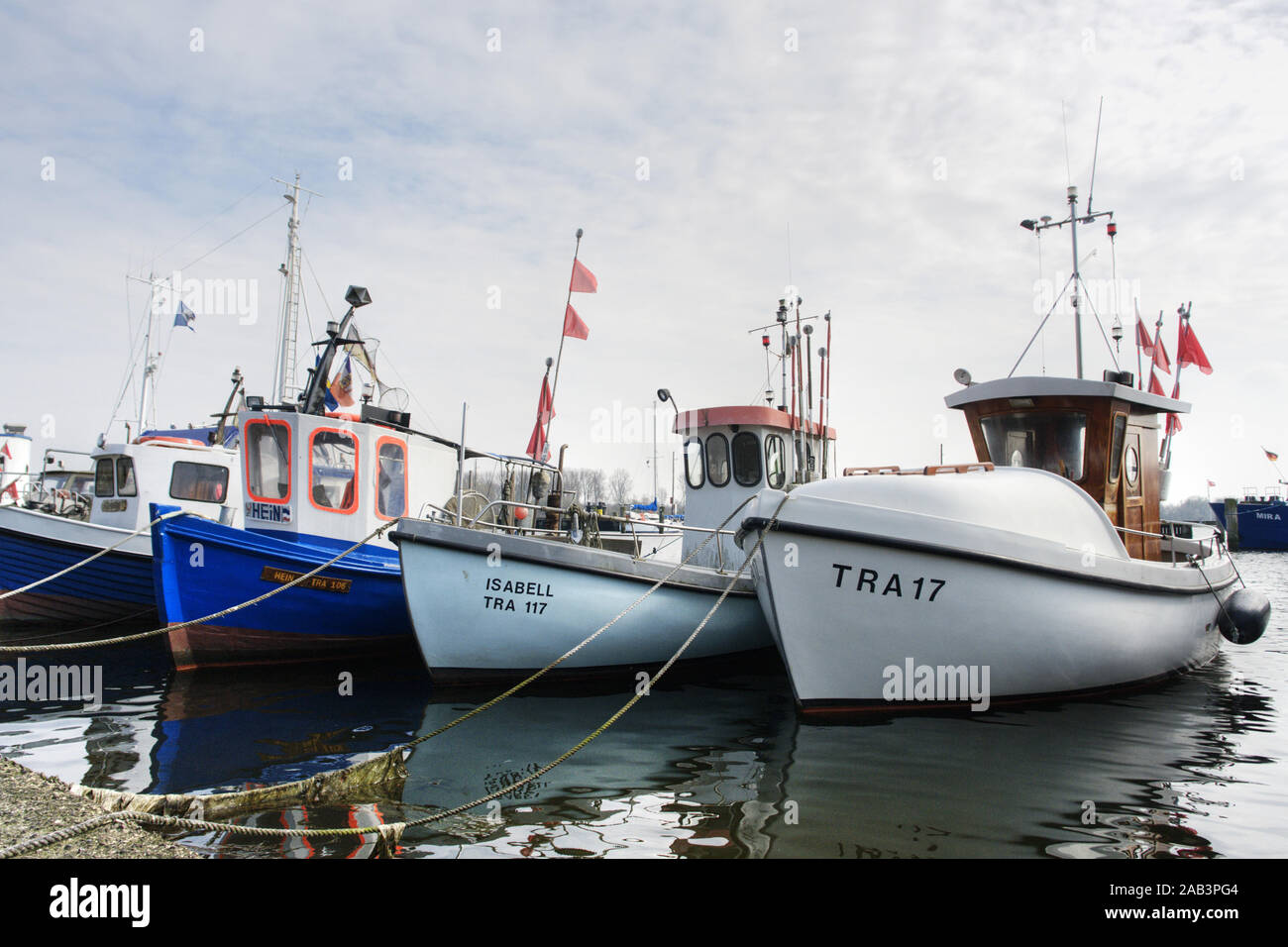Fischerboote im Hafen Foto de stock