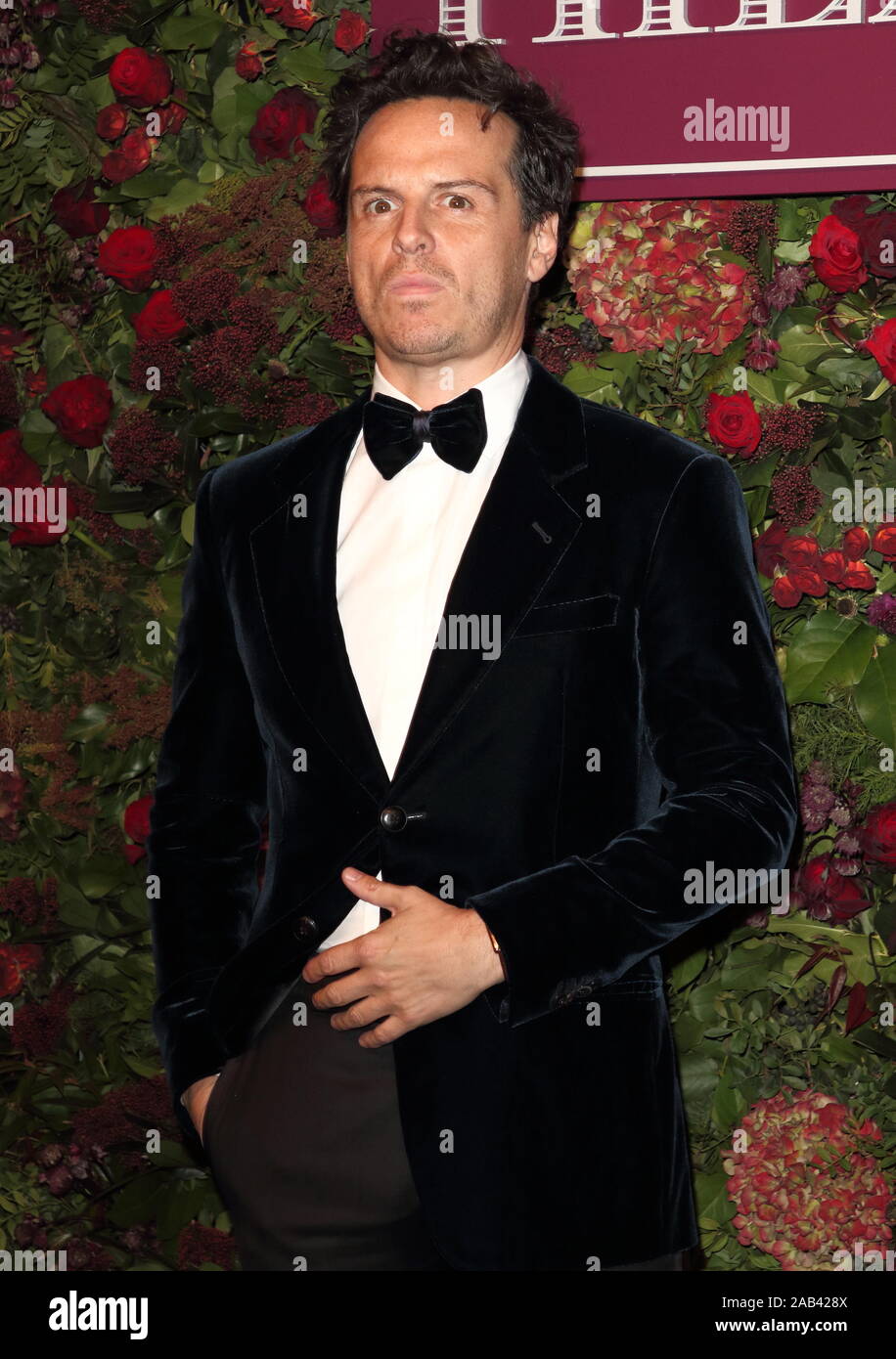 Andrew Scott asiste a la 65ª Evening Standard Awards en el Teatro Coliseum de Londres en Londres. Foto de stock