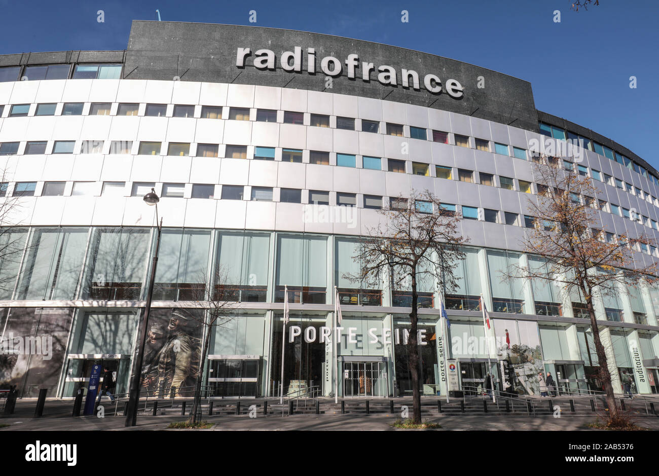 Convocar origen mal humor La MAISON DE LA RADIO, París Fotografía de stock - Alamy