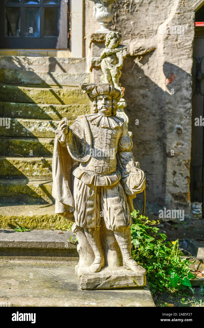 Estatua, Schloss Hotel, Petershagen, Kreis Minden-Lübbecke, Nordrhein-Westfalen, Deutschland Foto de stock