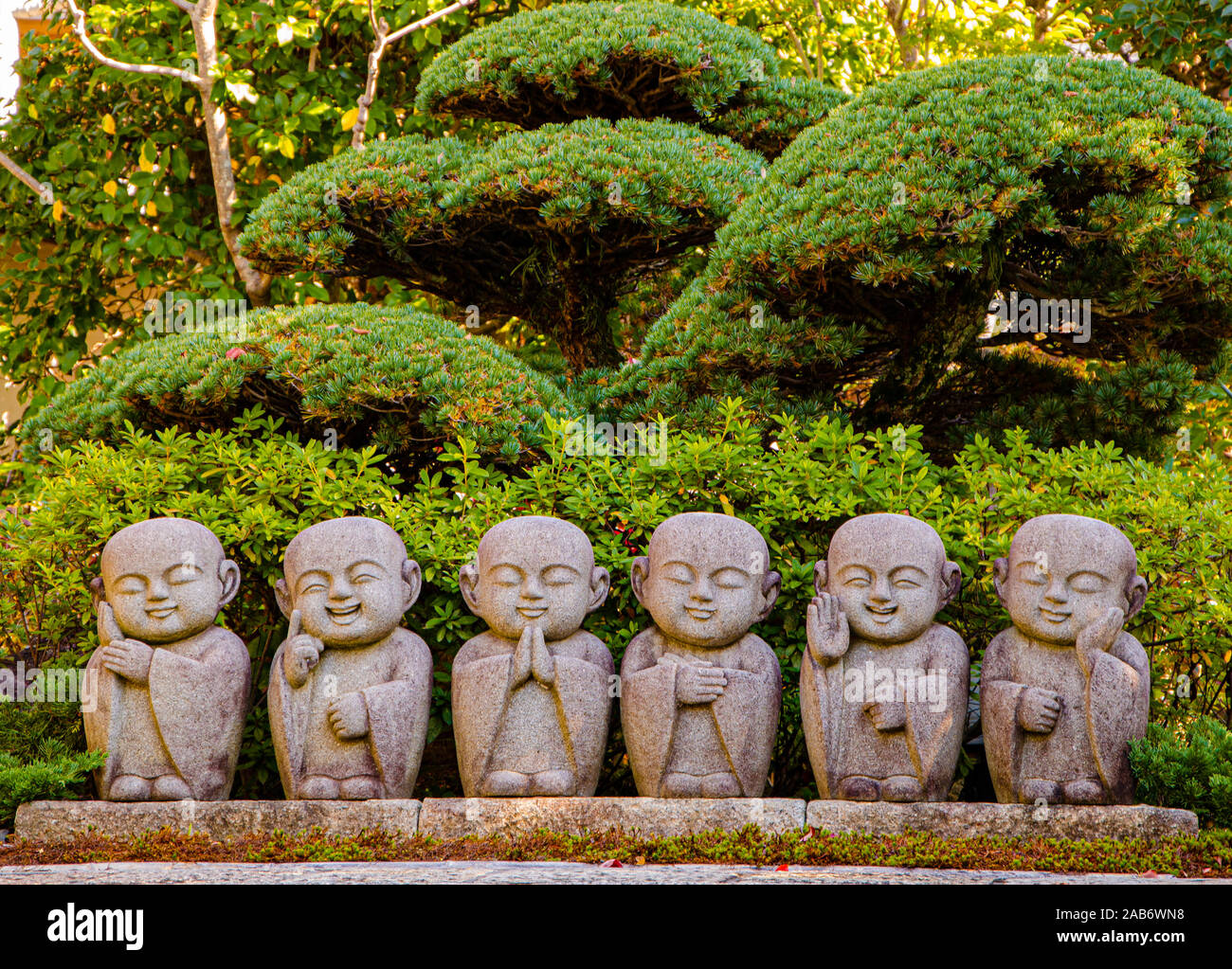 Jizo estatua fotografías e imágenes de alta resolución Alamy