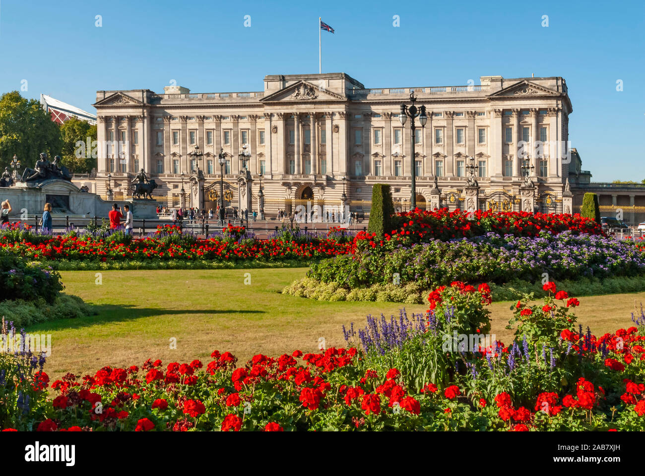 Geranios, Buckingham Palace, London, England, Reino Unido, Europa Foto de stock