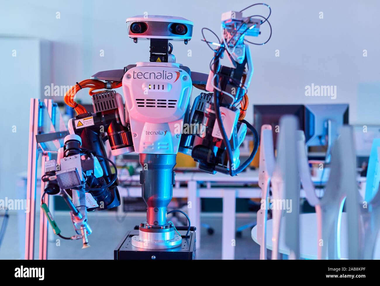 La autonomía del robot para la fabricación flexible, colaboración de la  unidad de fabricación avanzada, robótica, Centro Tecnológico, Tecnalia  Research & Innovation Fotografía de stock - Alamy