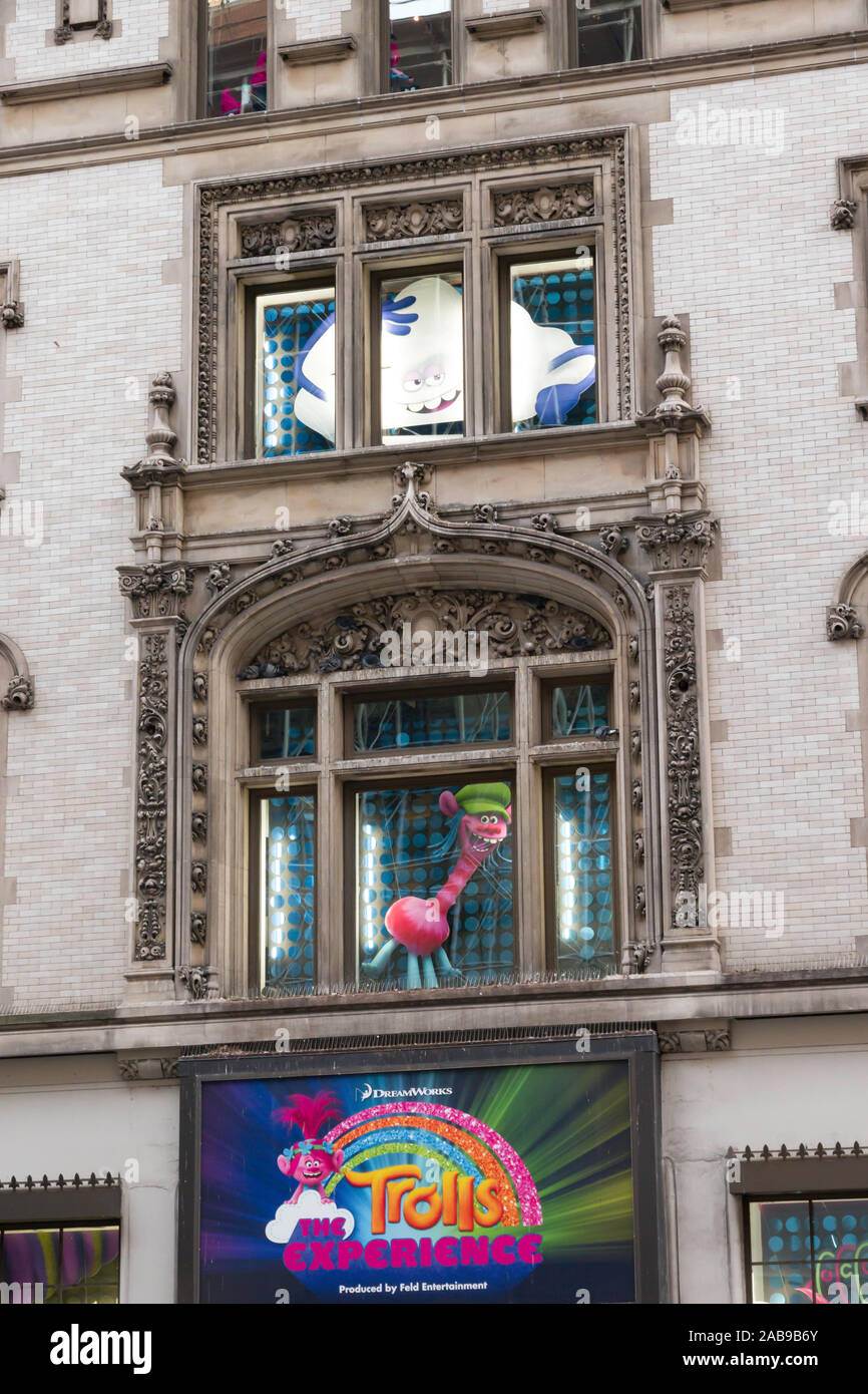 Trolls la experiencia, 218 W 57th St, Nueva York, NY, EE.UU. Foto de stock