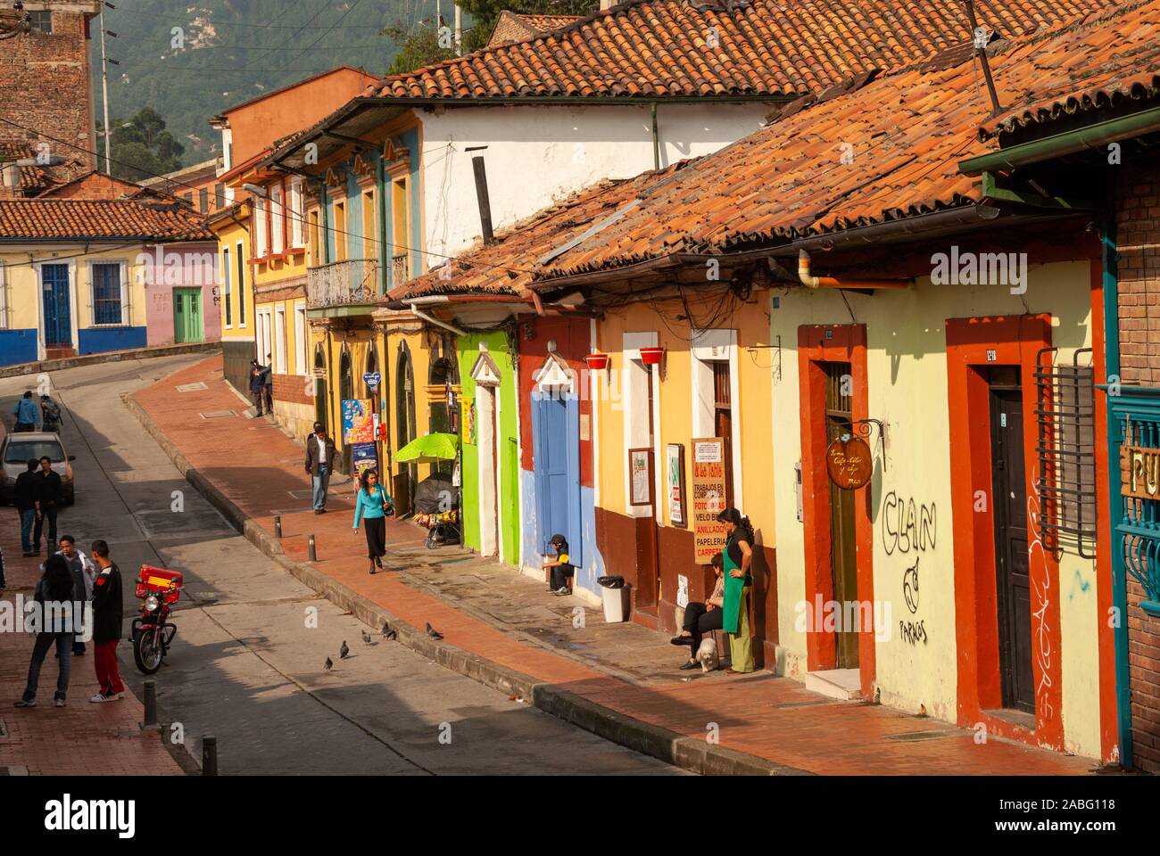 Calle de La Candelaria, Bogotá, Colombia Foto de stock