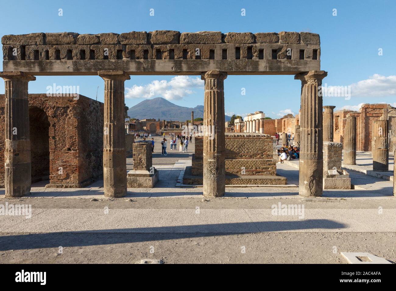 Foro de Pompeya (Pompei). La antigua ciudad romana de Pompeya, Provincia de Nápoles, Campania, Italia Foto de stock