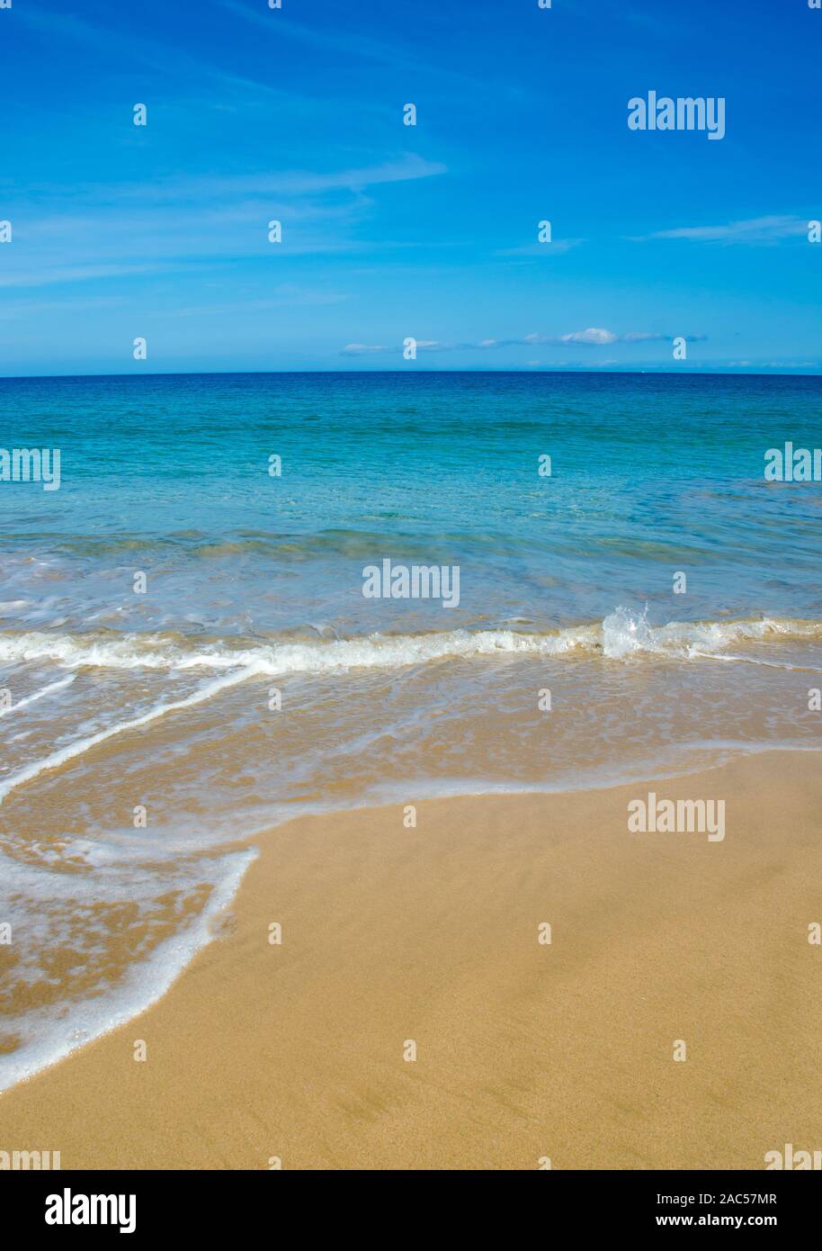 Hapuna Beach, a lo largo de la Isla Grande de Hawai'i's Kohala Coast. Esta playa de arena blanca, ha sido calificada como una de las mejores playas del mundo y el tiempo Foto de stock