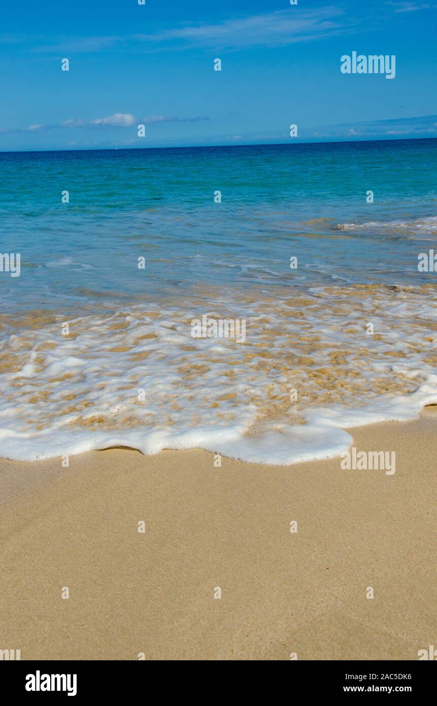 Hapuna Beach, a lo largo de la Isla Grande de Hawai'i's Kohala Coast. Esta playa de arena blanca, ha sido calificada como una de las mejores playas del mundo y el tiempo Foto de stock