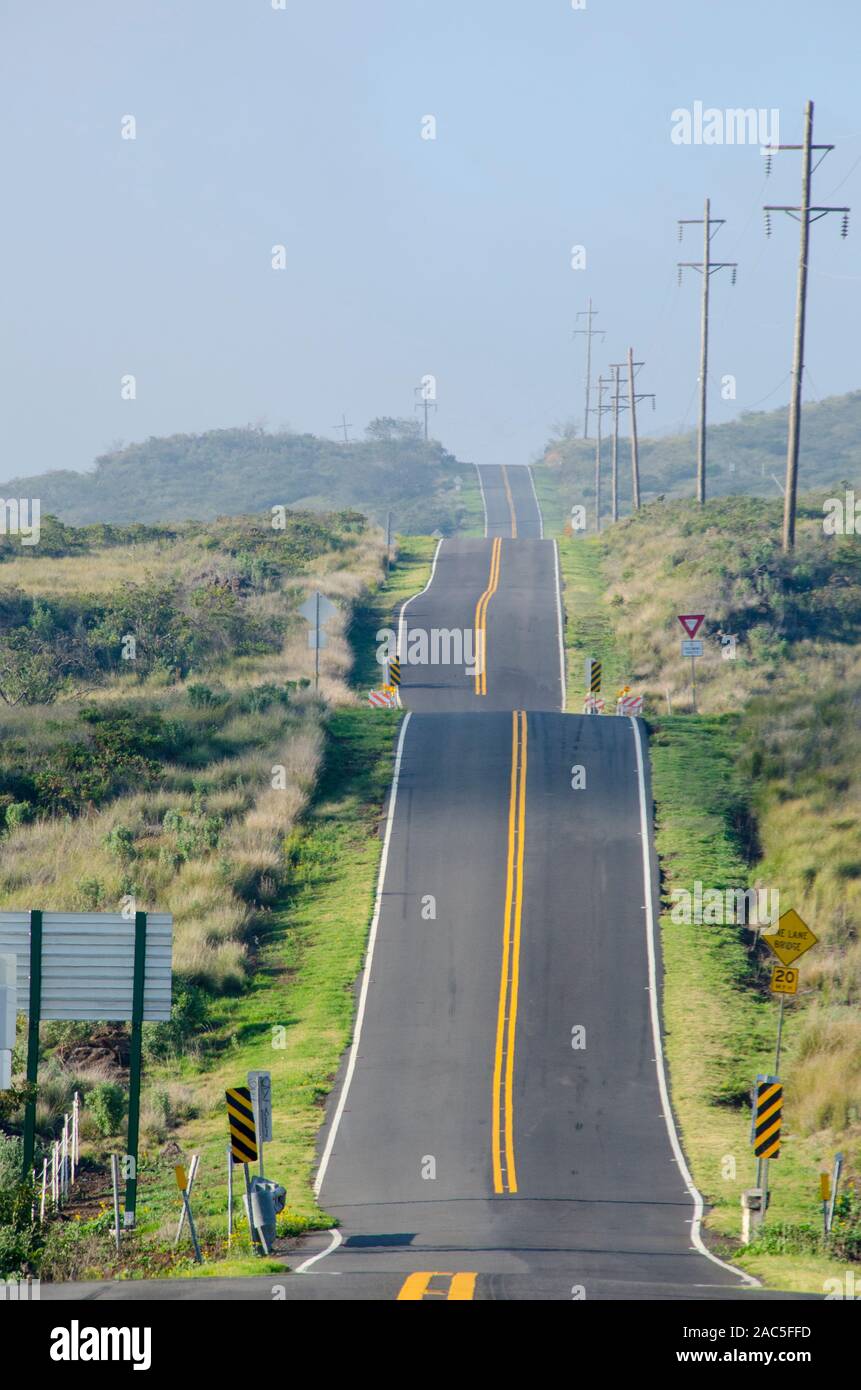 Signos y sinuosa carretera cosido en la Isla Grande. Foto de stock