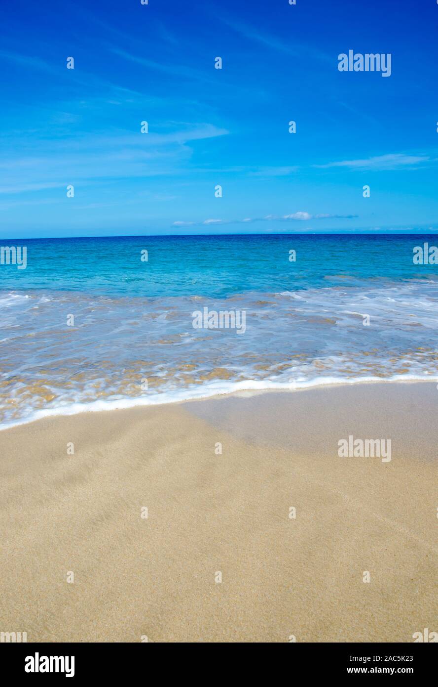 Hapuna Beach, a lo largo de la Isla Grande de Hawai'i's Kohala Coast. Esta playa de arena blanca, ha sido calificada como una de las mejores playas del mundo y el tiempo Foto de stock