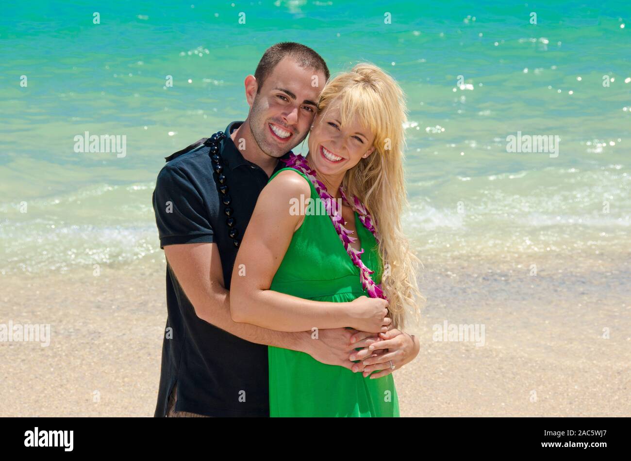 Kim y Lyle son recientemente comprometida después de seis años. A la hora de divertirse, estos dos saben realmente cómo perder! Foto de stock