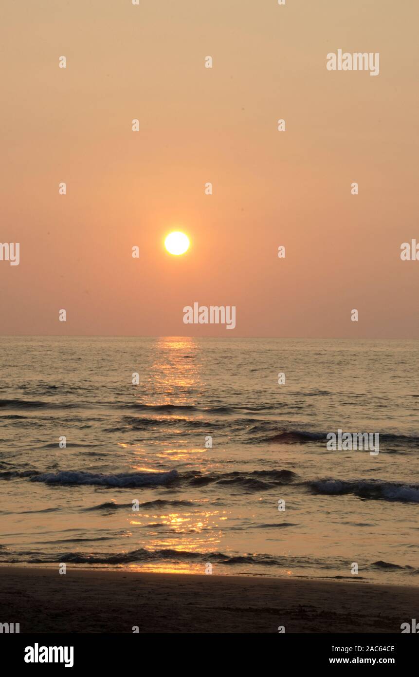 Un hermoso atardecer en el Hapuna Beach, Isla de Hawai'i (Isla Grande). Foto de stock