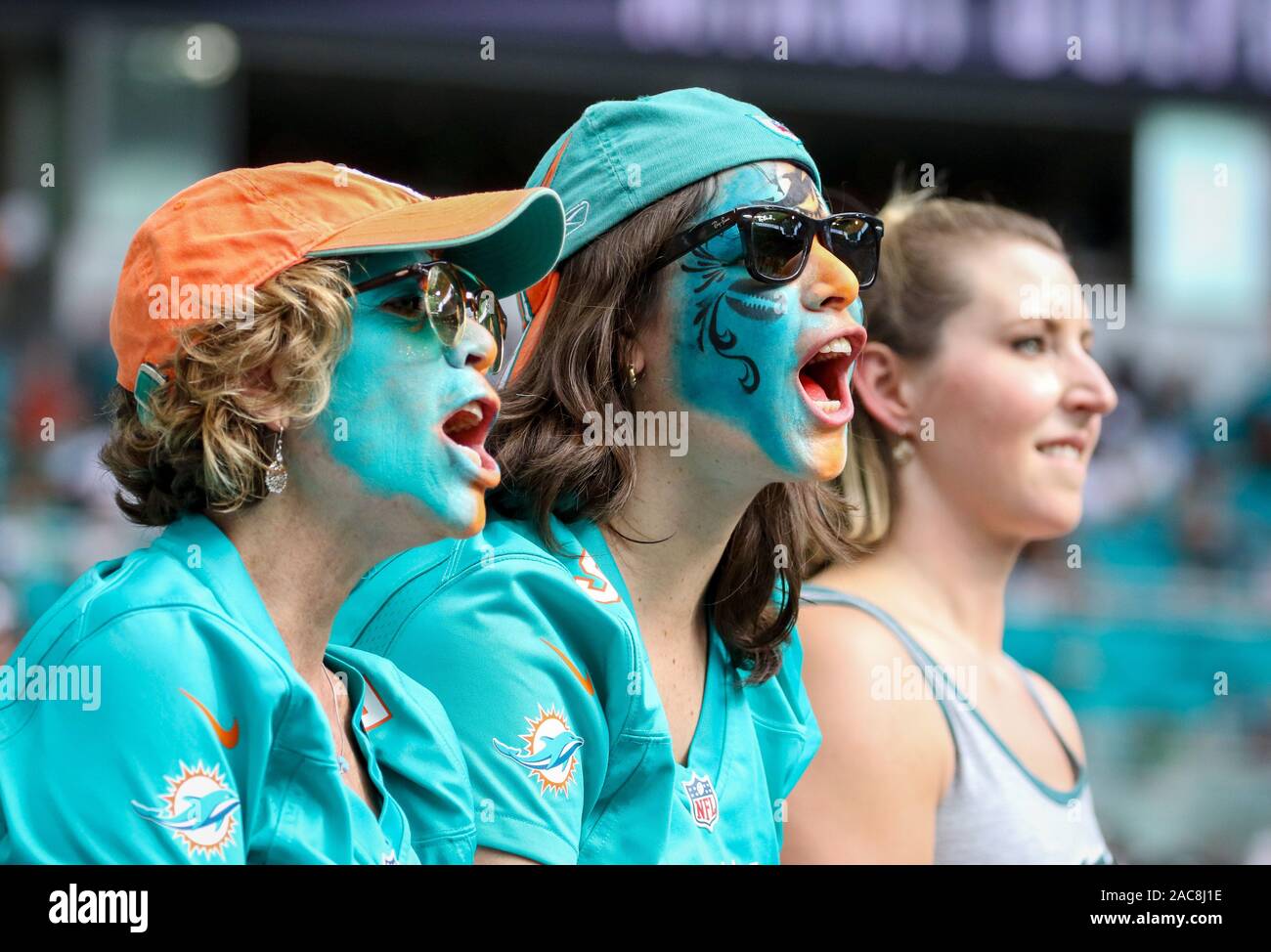 Miami dolphins fans fotografías e imágenes de alta resolución - Alamy